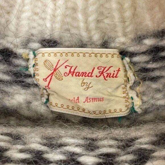 Vintage Handknit Fair Isle Sweater Small - Picture 5 of 8